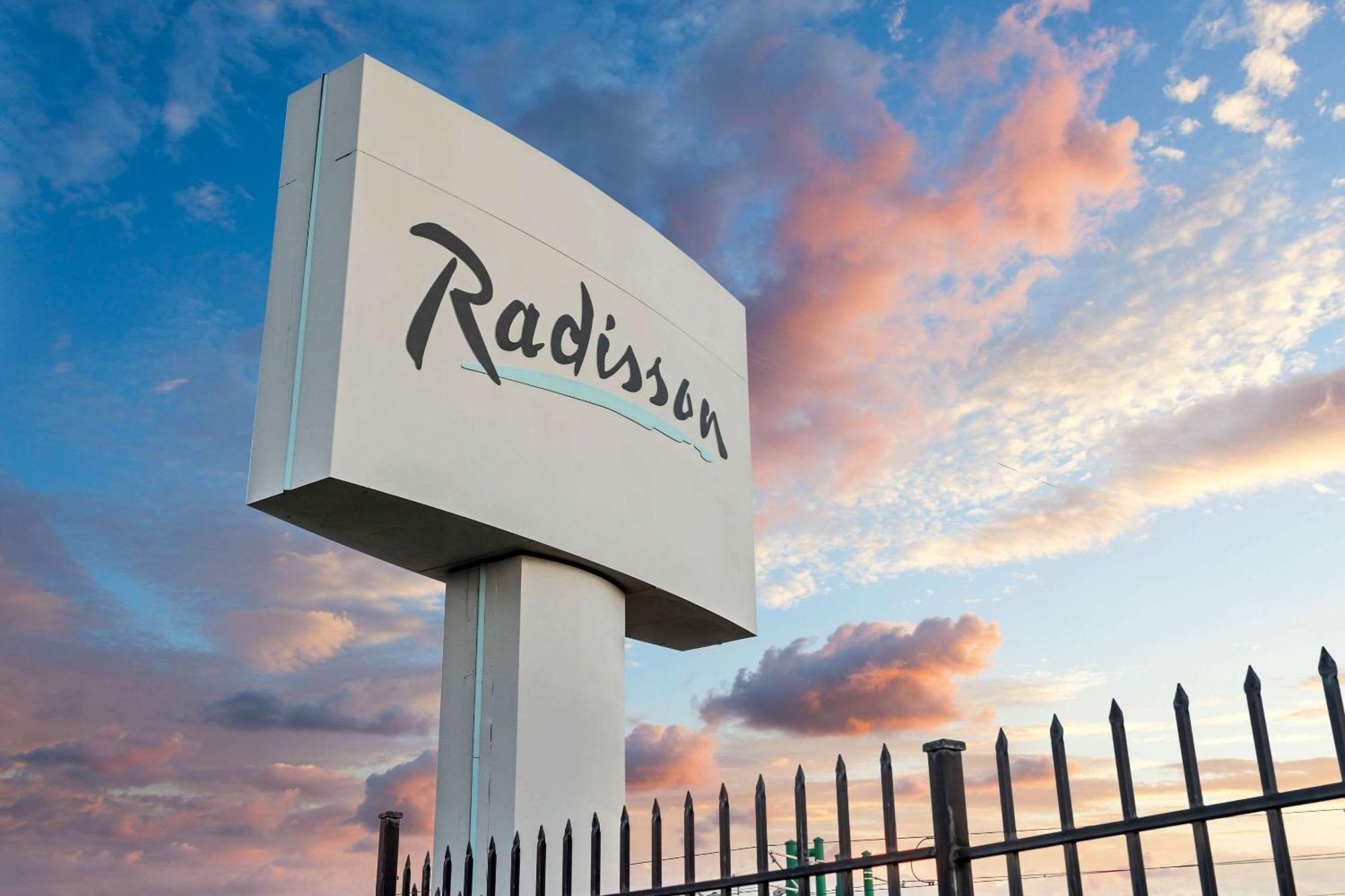 Radisson Hotel Salt Lake City Airport 외부 사진