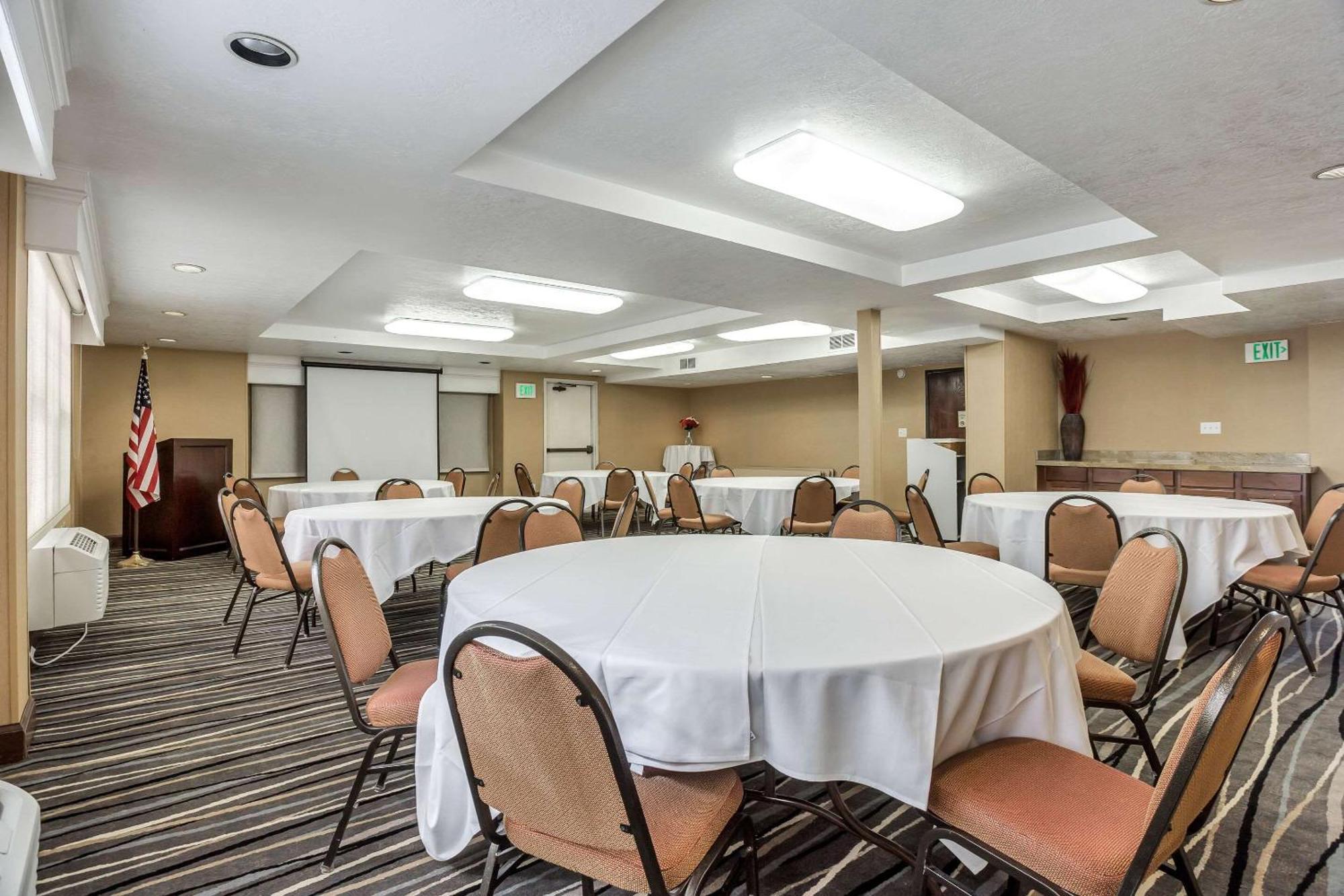 Radisson Hotel Salt Lake City Airport 외부 사진